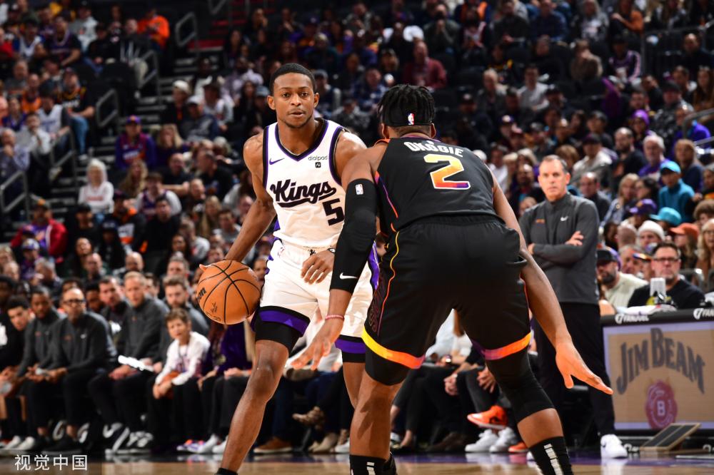 其待遇感到 其待遇感到