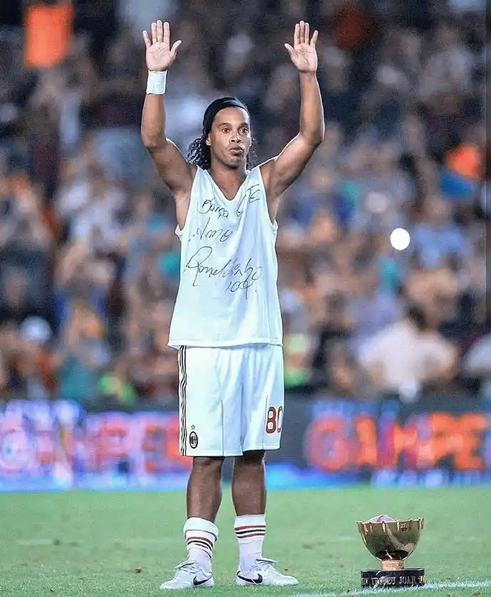 还为俱乐部 还为俱乐部